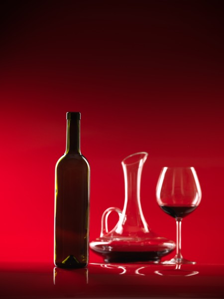 点击大图看下一张：红酒与酒杯图片