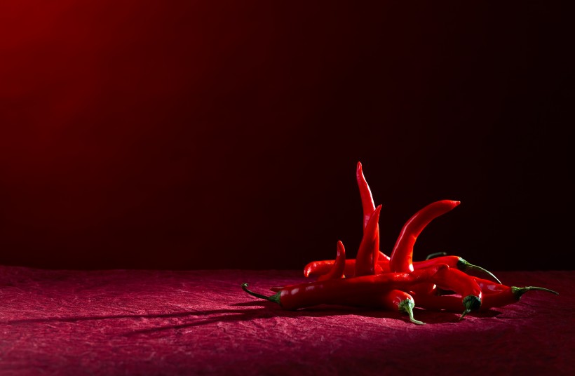 点击大图看下一张：红辣椒创意图片