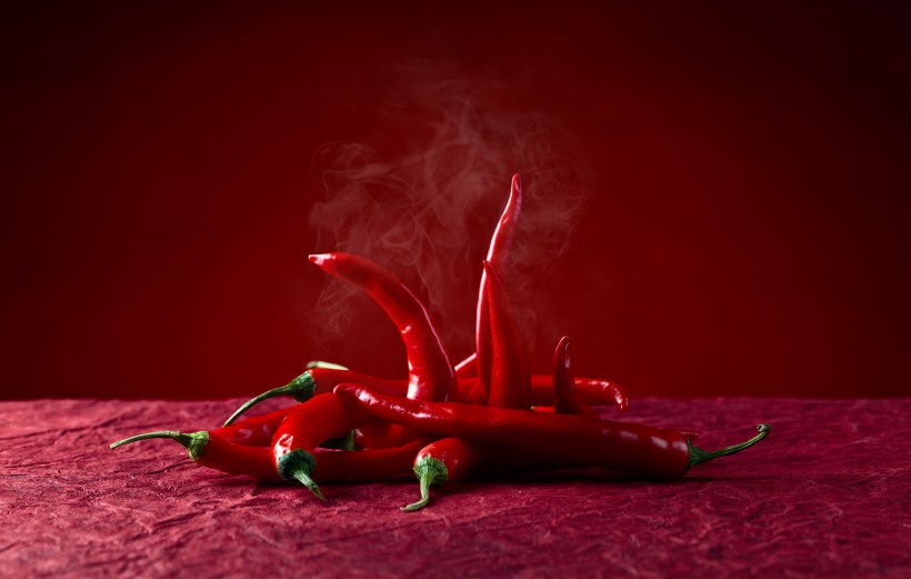 点击大图看下一张：红辣椒创意图片