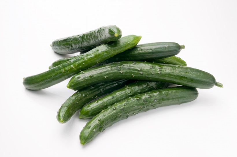 点击大图看下一张：脆甜鲜嫩的黄瓜图片