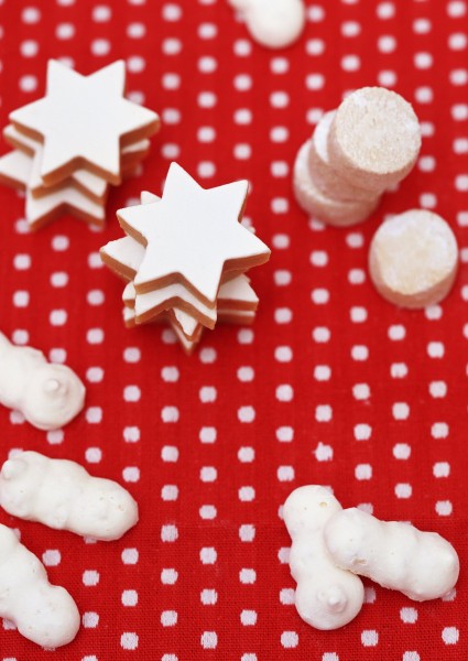 点击大图看下一张：精美西饼糕点图片