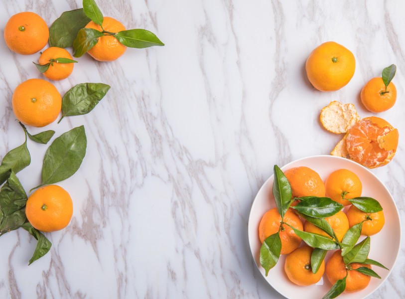 点击大图看下一张：酸甜爽口的橘子图片