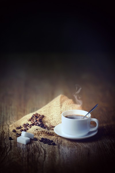 点击大图看下一张：咖啡和咖啡豆图片