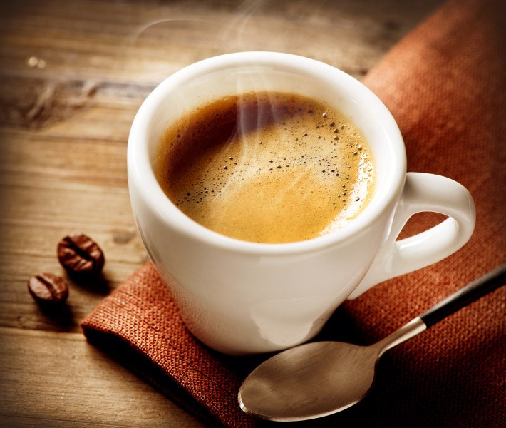 点击大图看下一张：咖啡与咖啡杯的图片