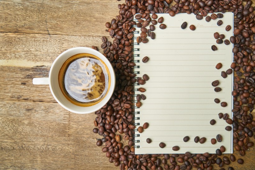 点击大图看下一张：醇香浓厚的咖啡豆图片
