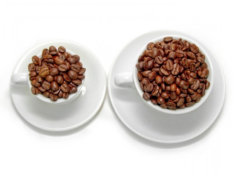 点击大图看下一张：咖啡豆近景图片