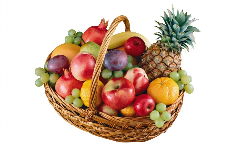 点击大图看下一张：篮子里的水果图片