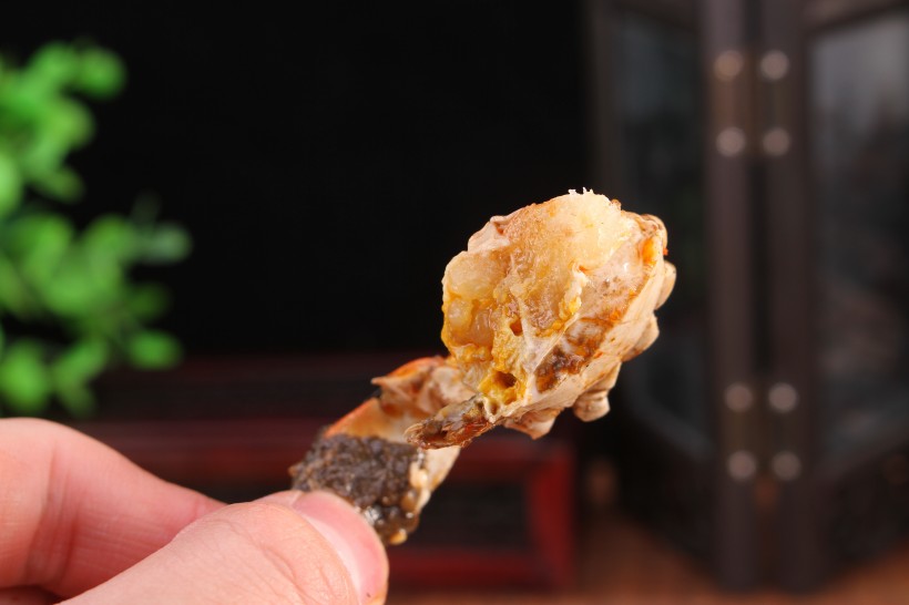 点击大图看下一张：好吃鲜香下饭的麻辣蟹图片