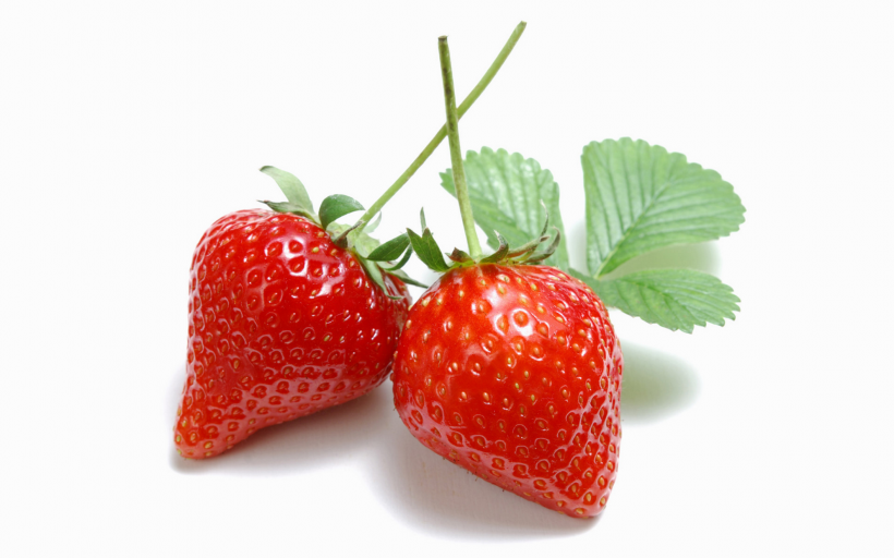 点击大图看下一张：鲜嫩美味的草莓图片