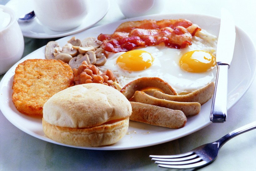 点击大图看下一张：美味丰盛早餐图片