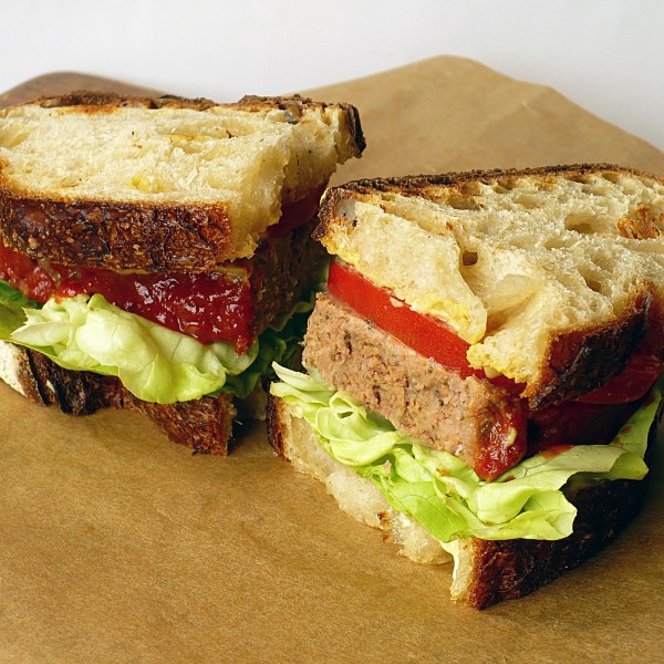 点击大图看下一张：美味三明治图片