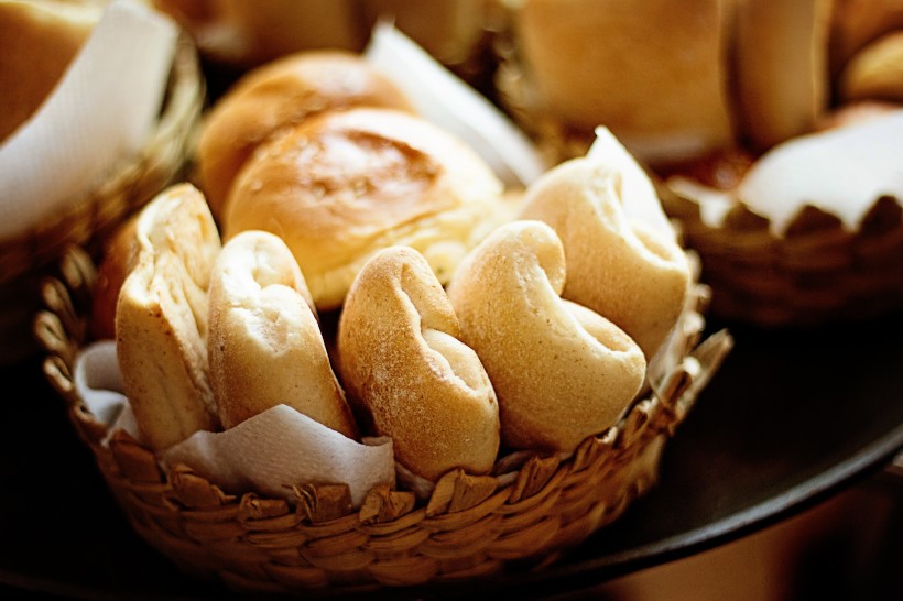 点击大图看下一张：美味好吃的面包图片