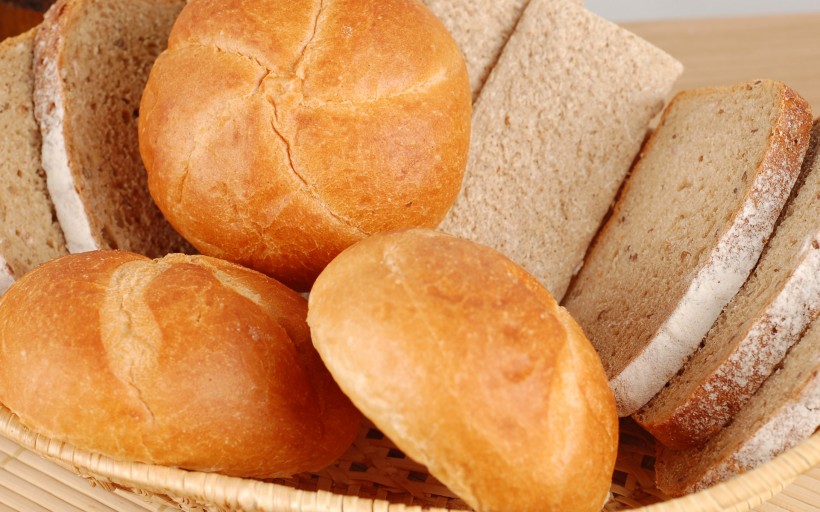 点击大图看下一张：面包图片