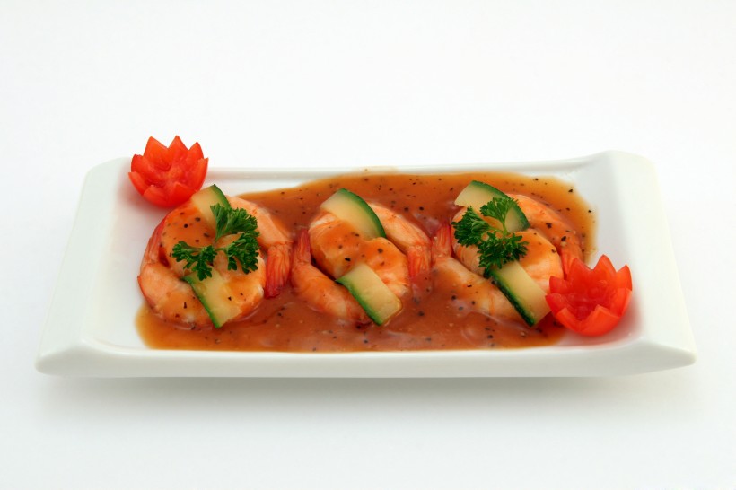 点击大图看下一张：好吃又好看的明虾寿司图片