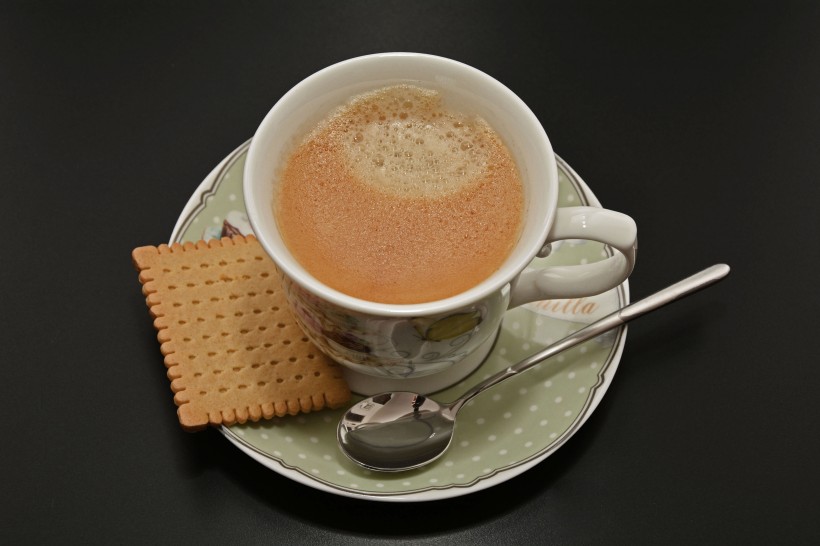 点击大图看下一张：香浓醇美的奶茶图片