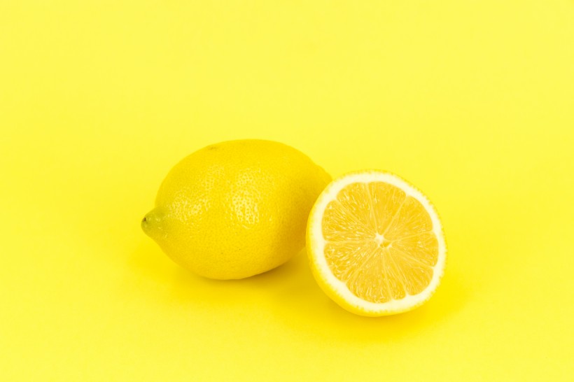 点击大图看下一张：黄色柠檬图片