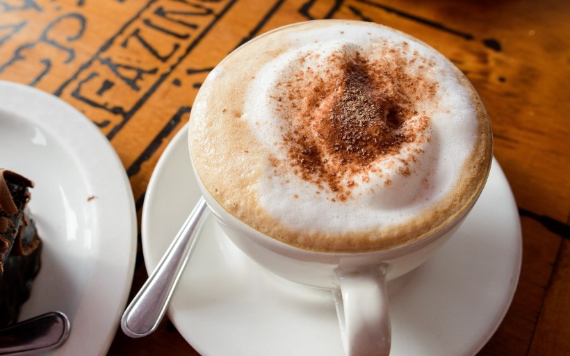 点击大图看下一张：浓香的卡布奇诺咖啡拉花图片
