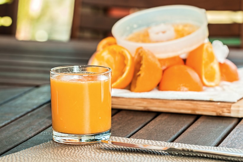 点击大图看下一张：美味的橙汁图片