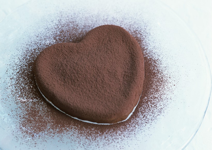 点击大图看下一张：巧克力草莓甜点蛋糕图片
