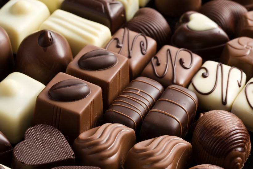 点击大图看下一张：巧克力零食图片