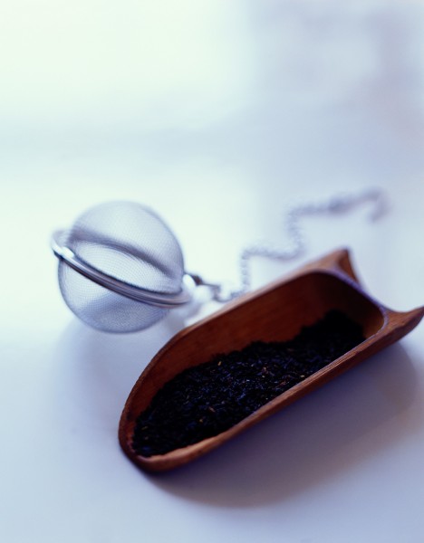 点击大图看下一张：沏茶意境图片