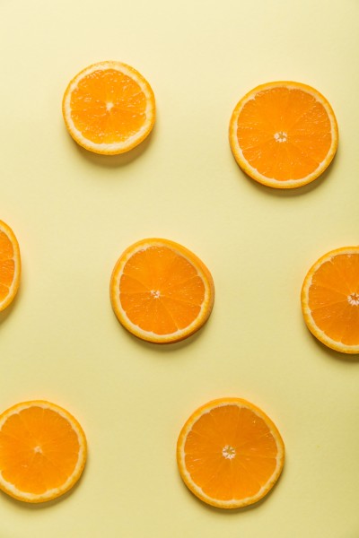 点击大图看下一张：切片的橙子图片