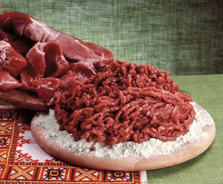 点击大图看下一张：新鲜的肉丝肉块图片
