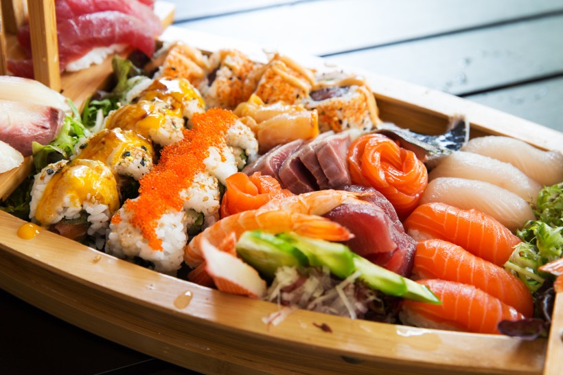 点击大图看下一张:日本寿司美食图片