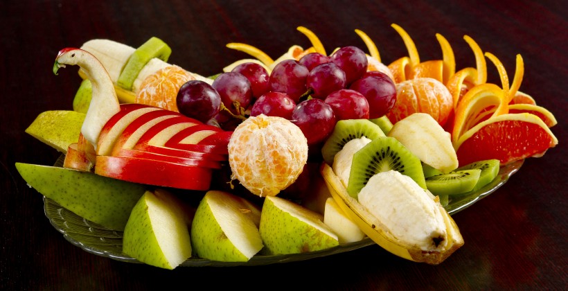 点击大图看下一张：营养好吃的水果拼盘图片