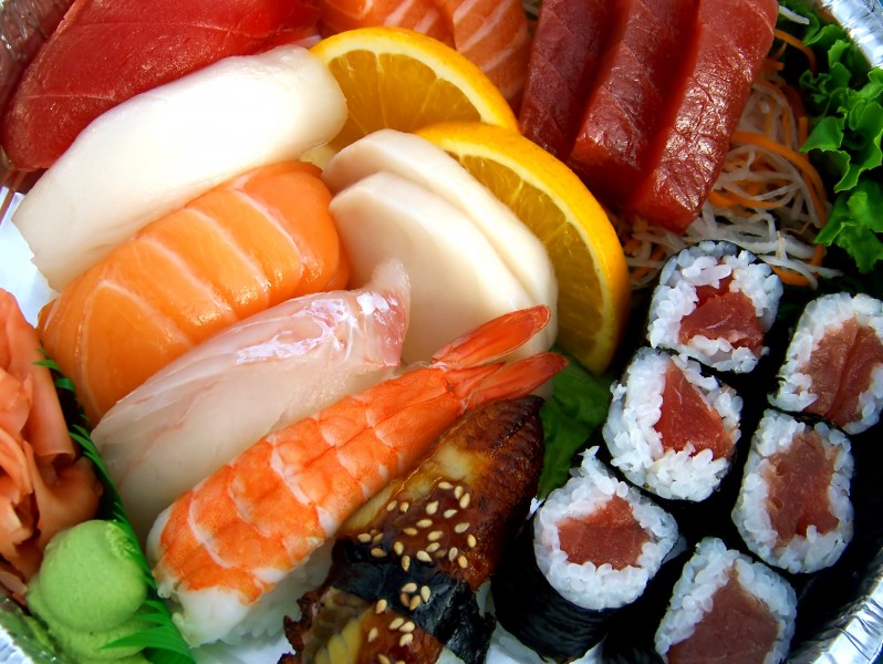 点击大图看下一张：精致的寿司图片