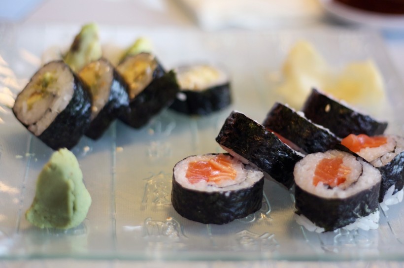 点击大图看下一张：美味寿司图片