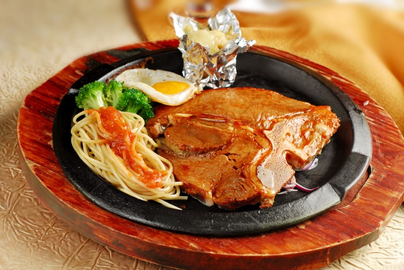 点击大图看下一张：美味好吃的铁板鸡排套餐图片