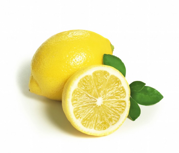点击大图看下一张：新鲜柠檬图片