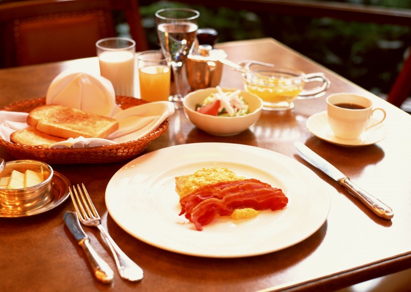 点击大图看下一张：西式餐点营养早餐图片