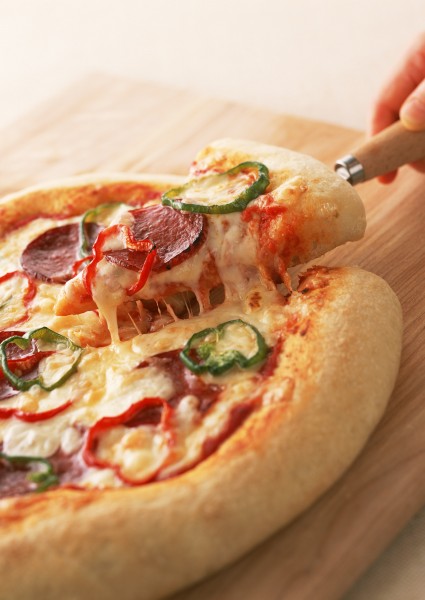 点击大图看下一张：意大利披萨美食图片