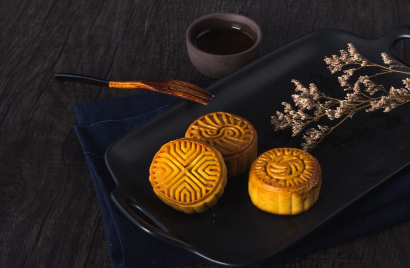 点击大图看下一张：中秋节好吃的月饼图片