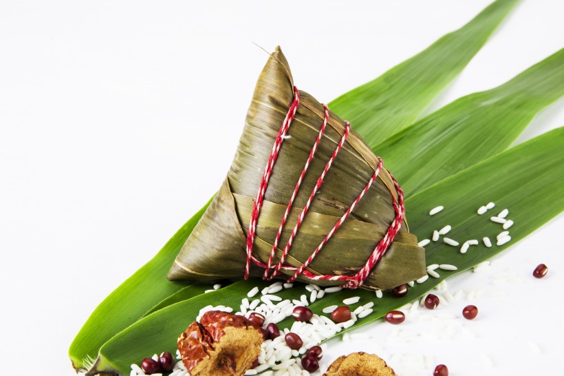点击大图看下一张：端午节好吃的粽子图片