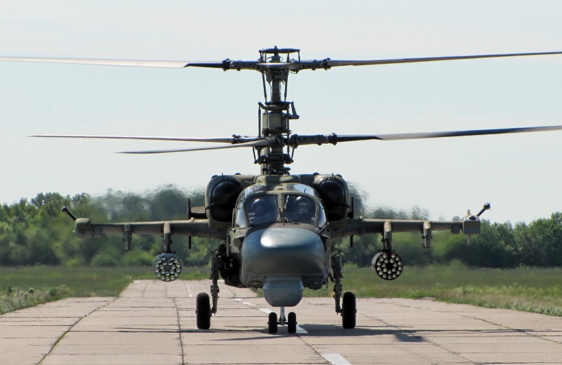 点击大图看下一张：卡-52直升机图片