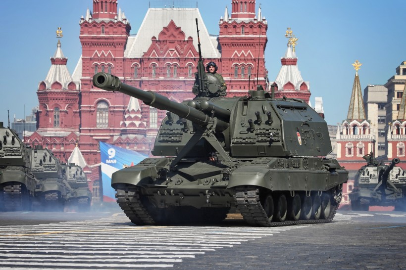 点击大图看下一张：俄罗斯联盟152毫米双管自行火炮图片
