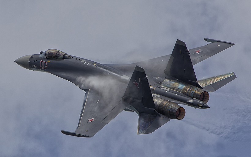 点击大图看下一张：苏-35S战斗机图片