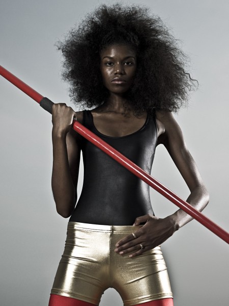 点击大图看下一张：抽象女性运动概念图片