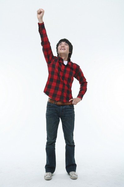 点击大图看下一张：大学男新生图片