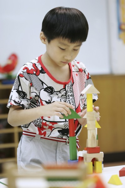 点击大图看下一张:儿童party图片