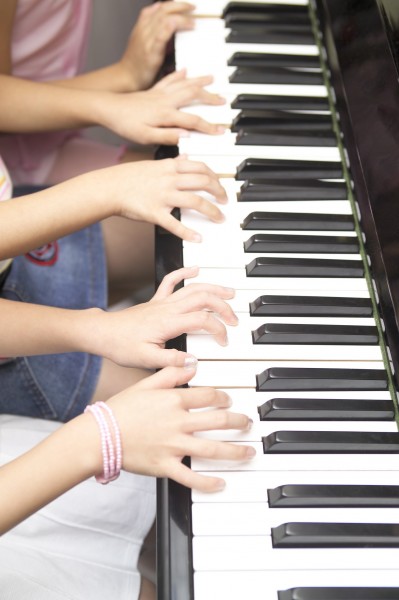 点击大图看下一张:儿童party图片