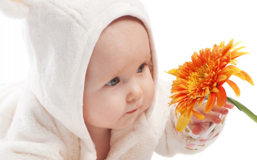 点击大图看下一张：粉嫩嫩的婴儿宝宝图片