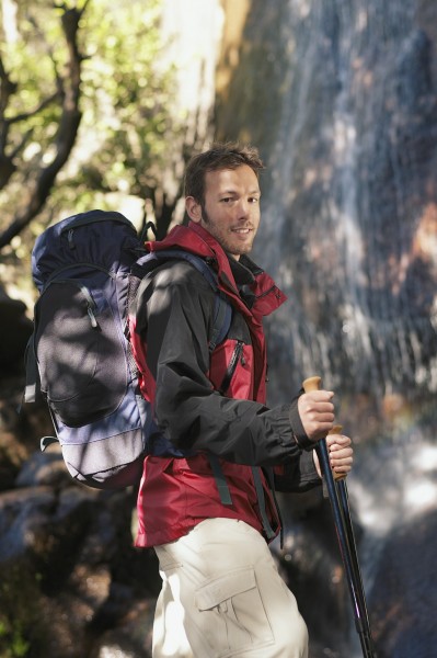 点击大图看下一张：夫妻露营图片