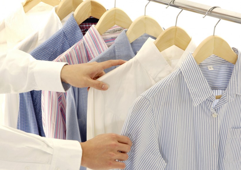 点击大图看下一张：购物消费图片