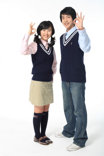 点击大图看下一张：快乐的高中生图片