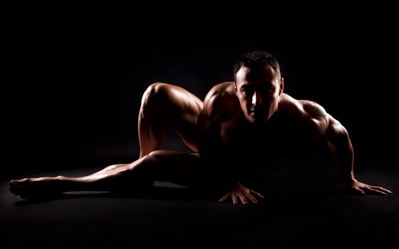 点击大图看下一张：男性健美肌肉图片