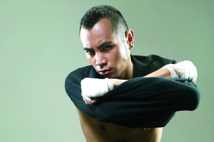 点击大图看下一张：男性创意pose图片